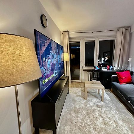 Decor 3 Metro Fast Wifi 1Gbs 80'Tv Hbo Disney Appletv Warsaw Exterior photo