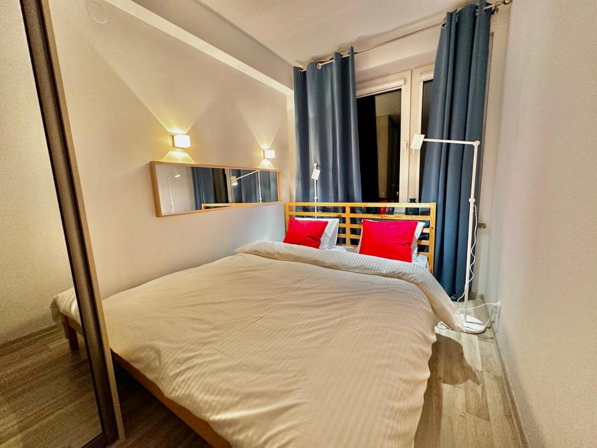 Decor 3 Metro Fast Wifi 1Gbs 80'Tv Hbo Disney Appletv Warsaw Exterior photo