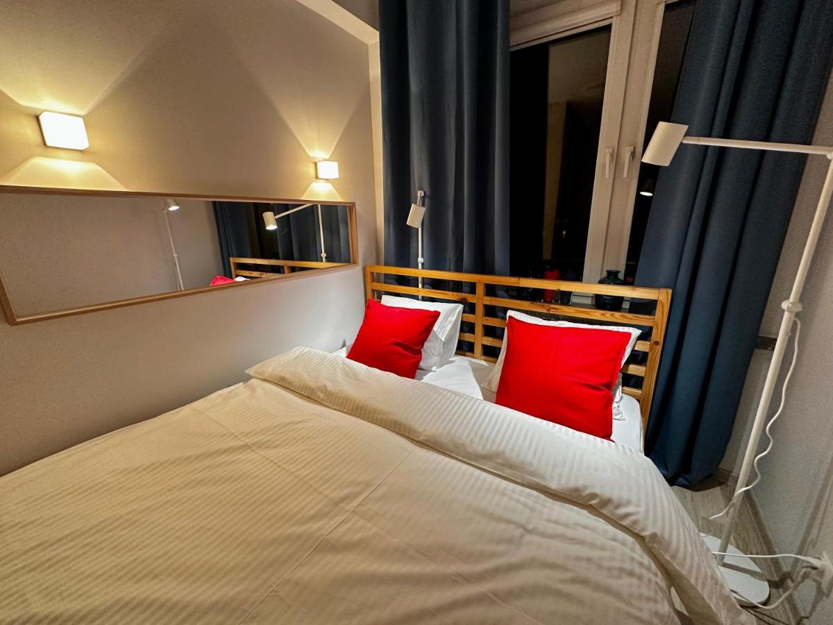 Decor 3 Metro Fast Wifi 1Gbs 80'Tv Hbo Disney Appletv Warsaw Exterior photo