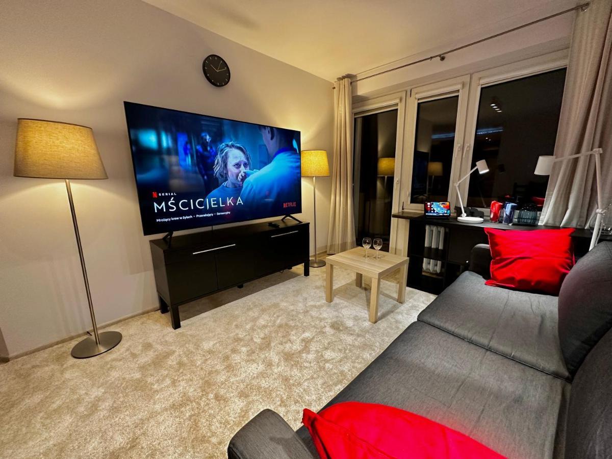Decor 3 Metro Fast Wifi 1Gbs 80'Tv Hbo Disney Appletv Warsaw Exterior photo